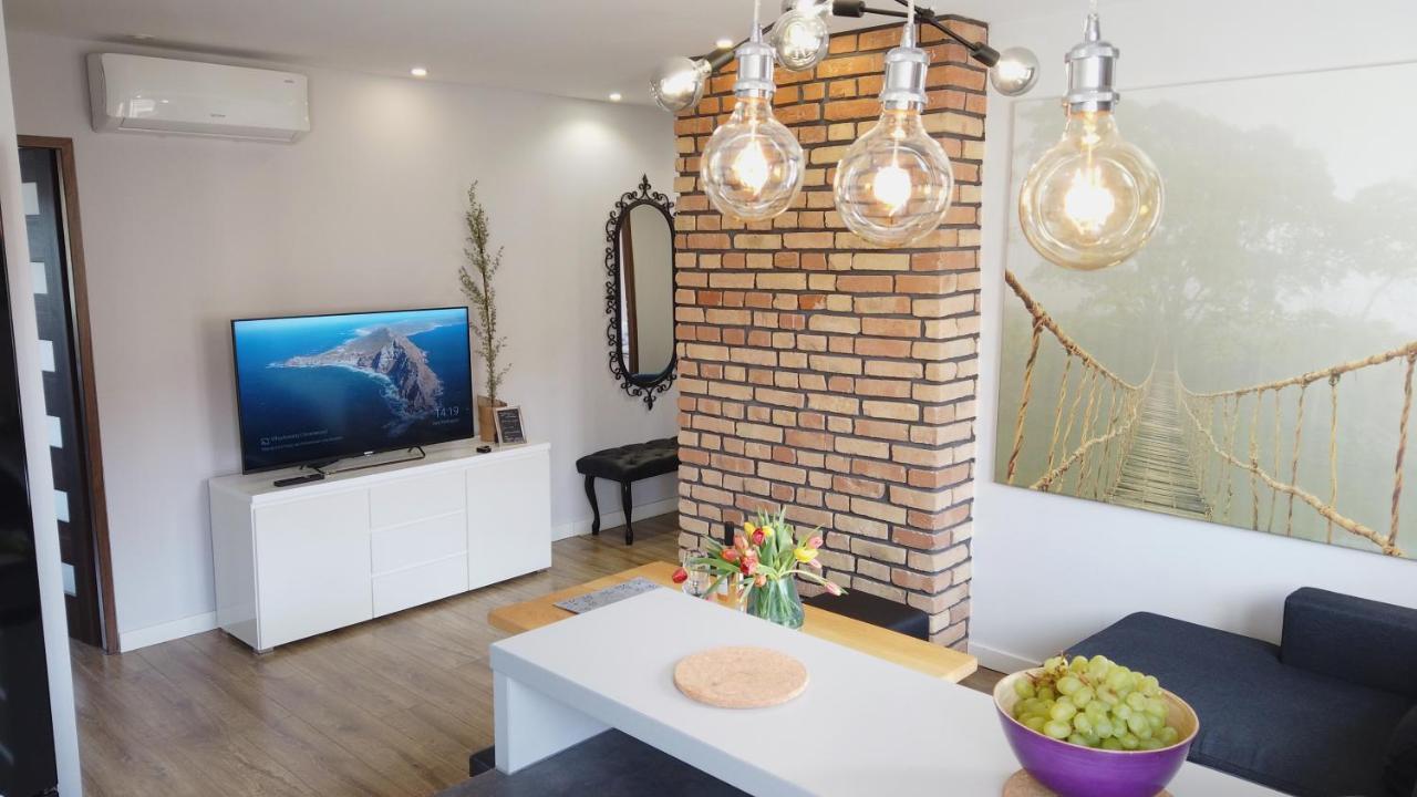 Apartament Bieszczady Daire Ustrzyki Dolne Dış mekan fotoğraf